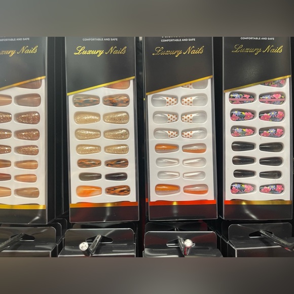 MissYes Luxury Press On Nails - Picture 8 of 15